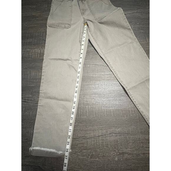 LOGO by Lori Goldstein Women's Denim Gray Distressed Vest & Boyfriend Jeans - Picture 8 of 16